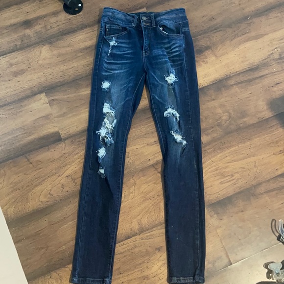 Distressed KanCan Jeans - Picture 2 of 8